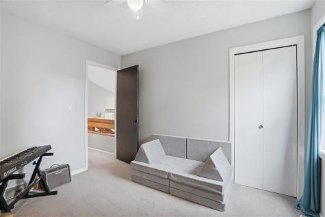 1932 Holiday Road Coralville IA 52241