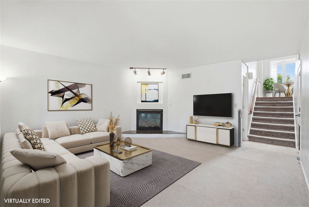 1932 Holiday Road Coralville IA 52241