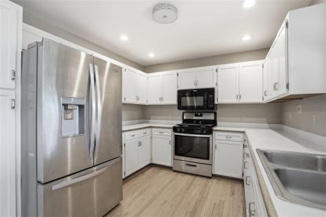 1932 Holiday Road Coralville IA 52241
