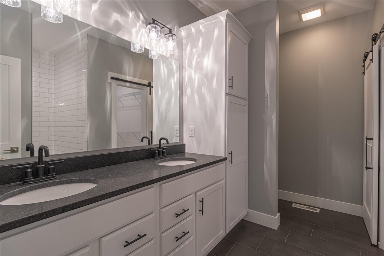 3055 Ridgeview Circle Coralville IA 52241