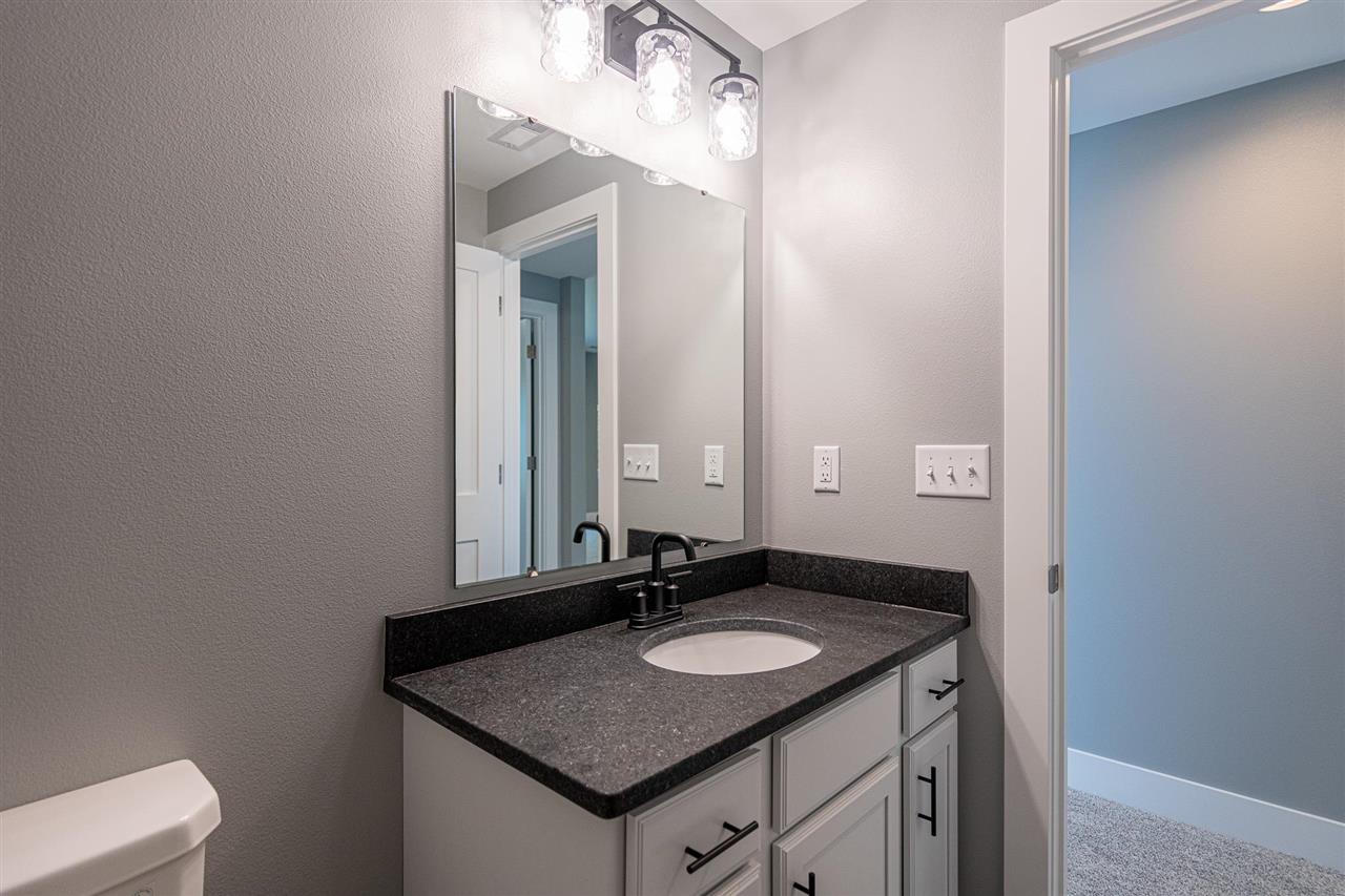 3055 Ridgeview Circle Coralville IA 52241