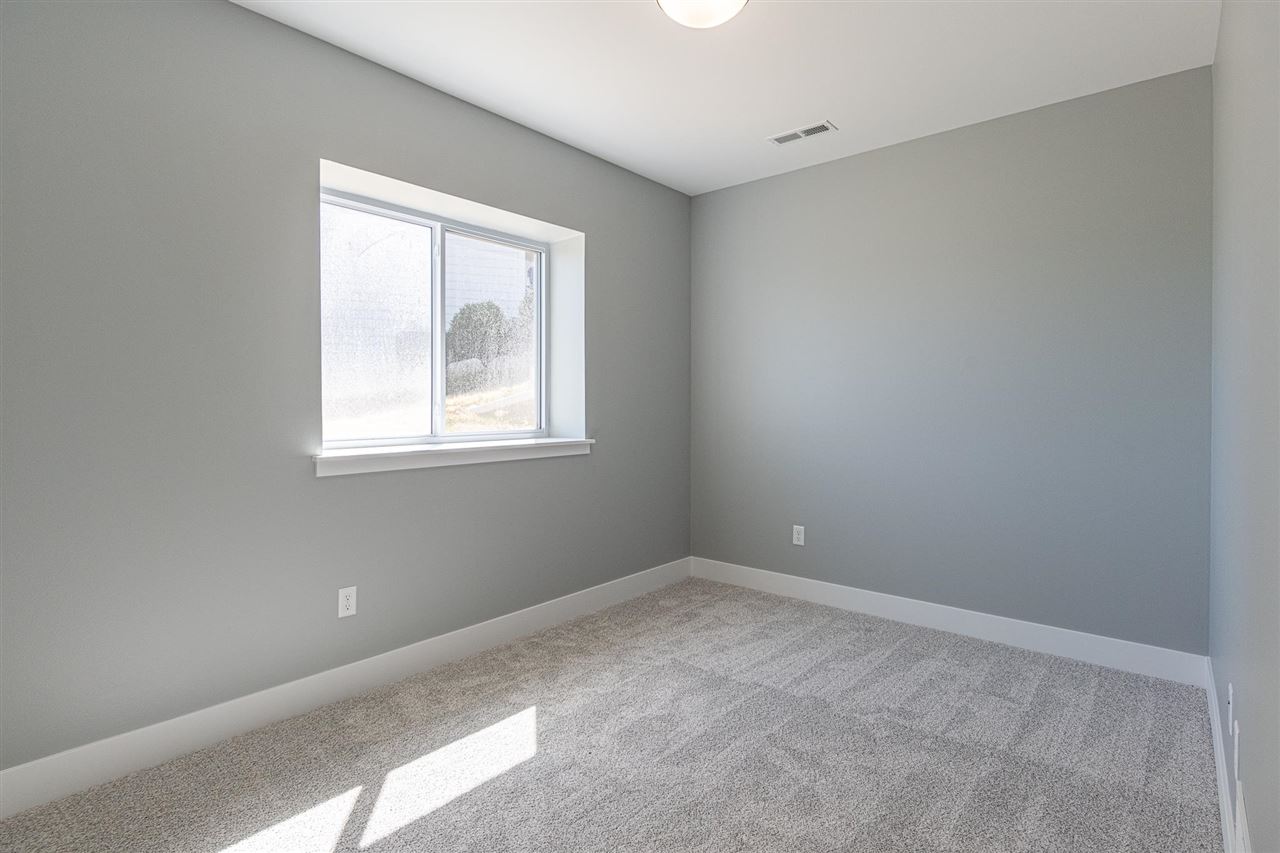 3055 Ridgeview Circle Coralville IA 52241