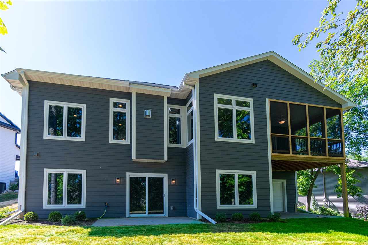 3055 Ridgeview Circle Coralville IA 52241