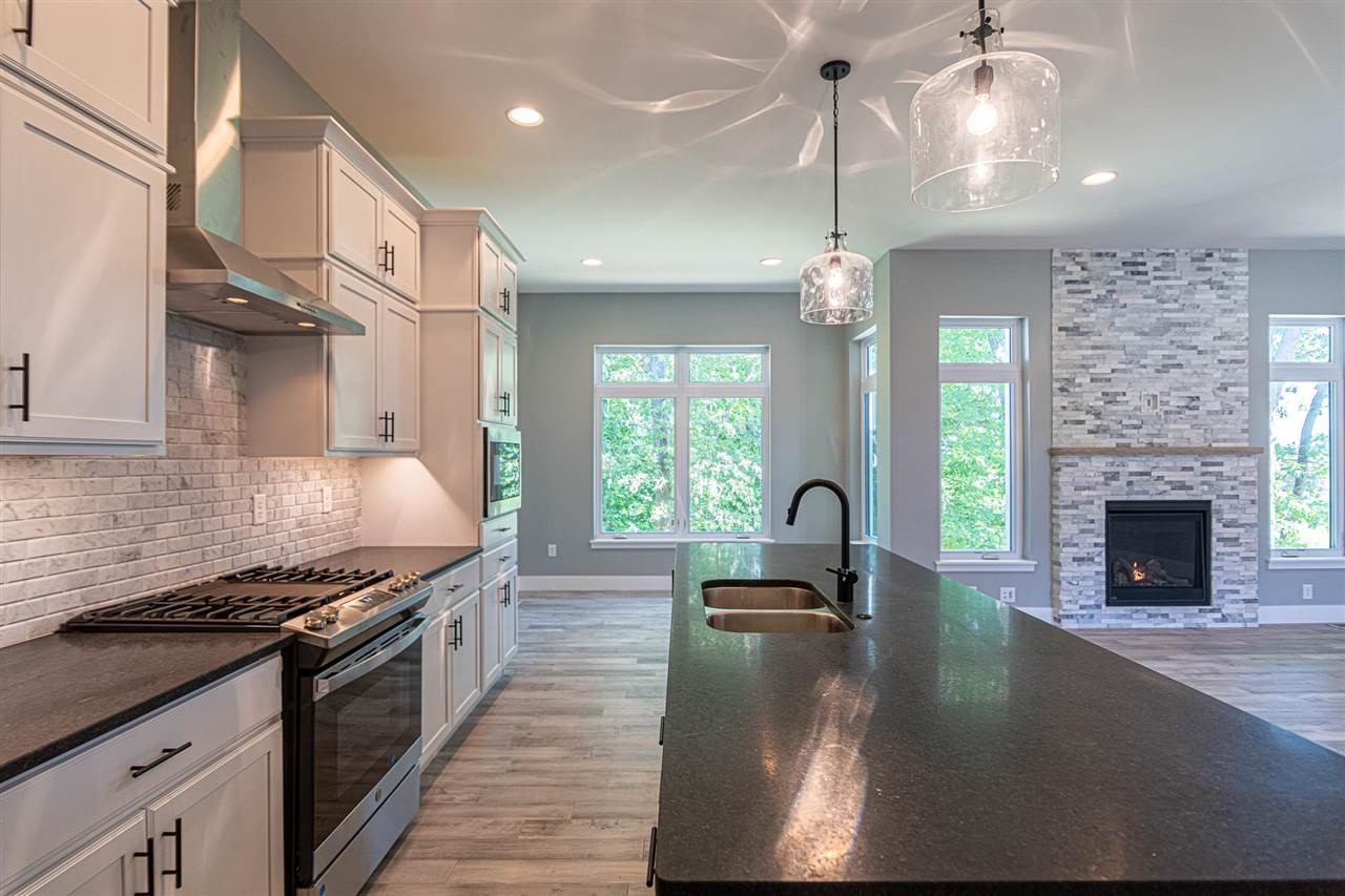 3055 Ridgeview Circle Coralville IA 52241