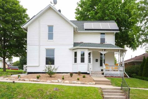 839 S Marion Avenue Washington IA 52353