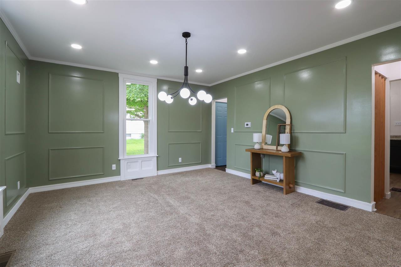 839 S Marion Avenue Washington IA 52353