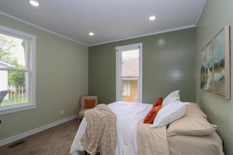 839 S Marion Avenue Washington IA 52353
