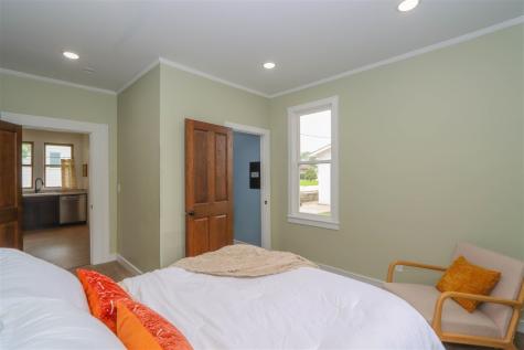 839 S Marion Avenue Washington IA 52353