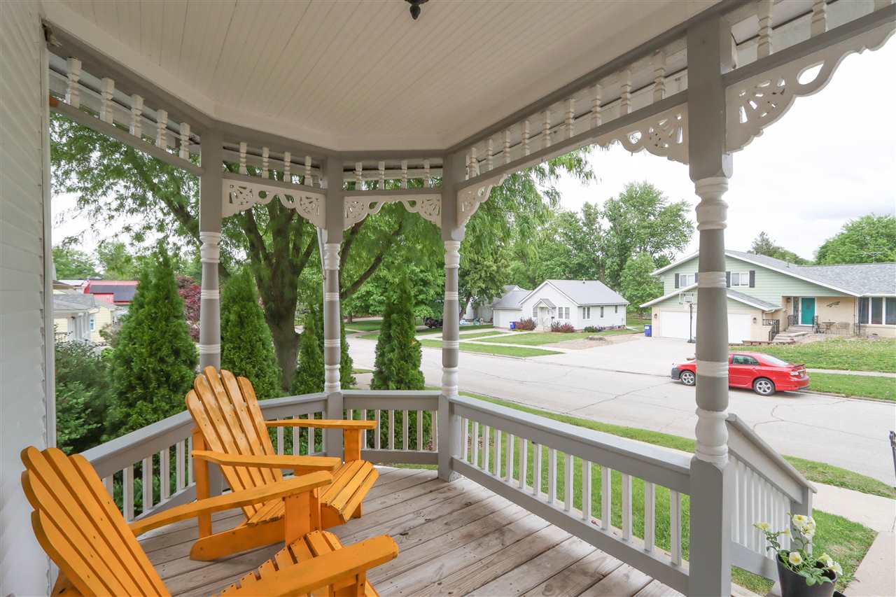 839 S Marion Avenue Washington IA 52353
