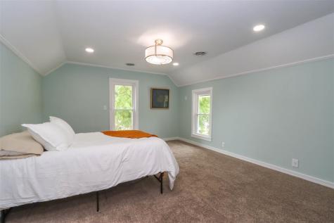 839 S Marion Avenue Washington IA 52353