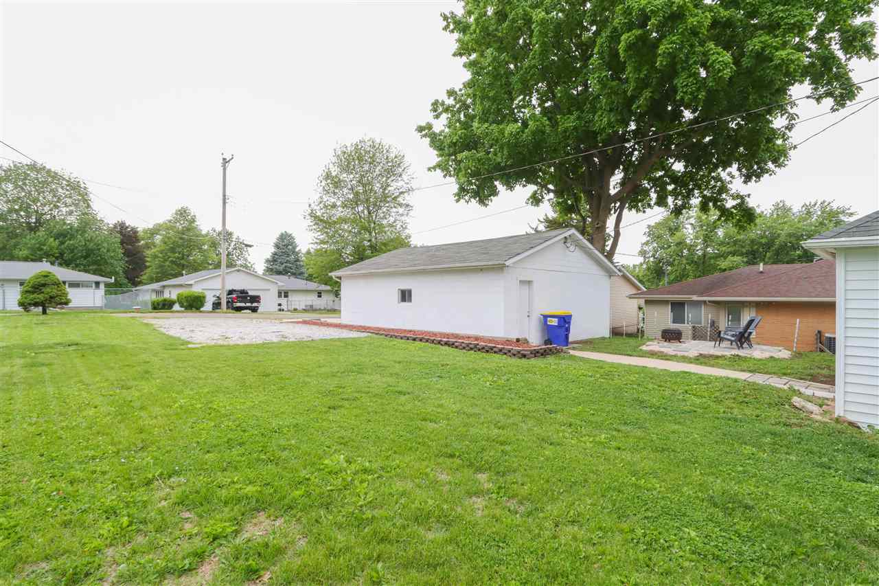 839 S Marion Avenue Washington IA 52353