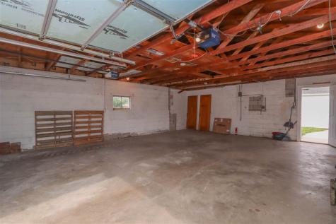 839 S Marion Avenue Washington IA 52353