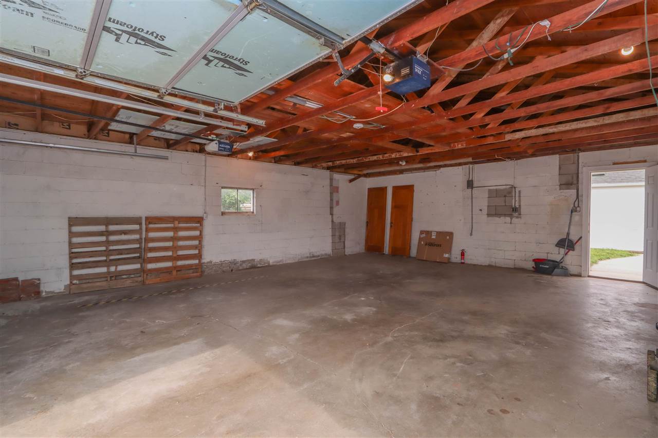 839 S Marion Avenue Washington IA 52353