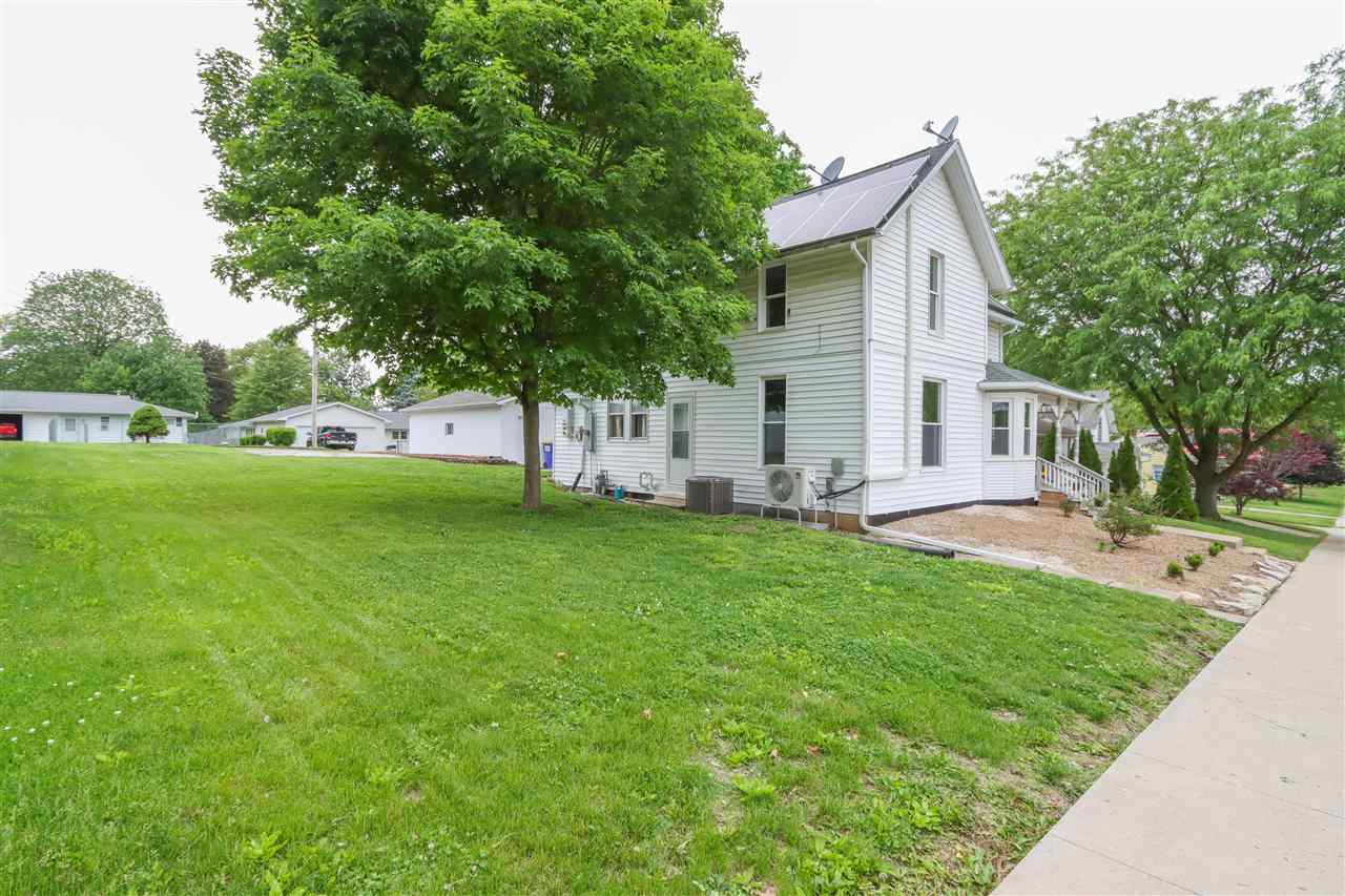 839 S Marion Avenue Washington IA 52353