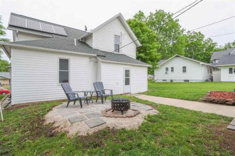 839 S Marion Avenue Washington IA 52353
