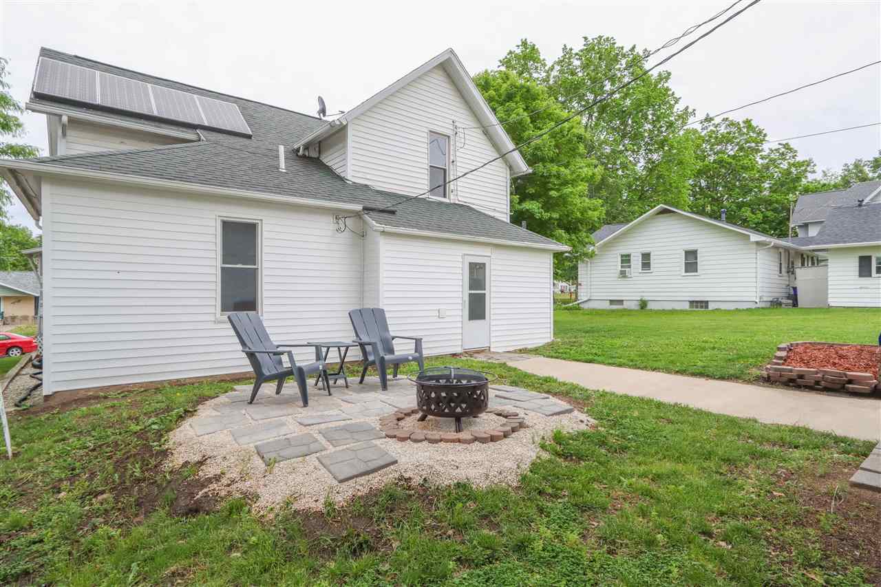 839 S Marion Avenue Washington IA 52353