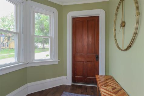 839 S Marion Avenue Washington IA 52353