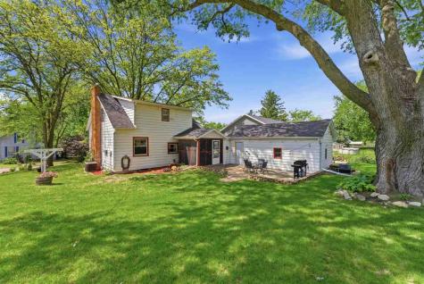 608 S Ave B Washington IA 52353