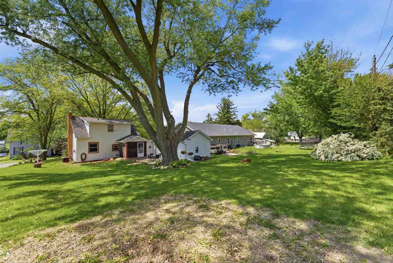 608 S Ave B Washington IA 52353