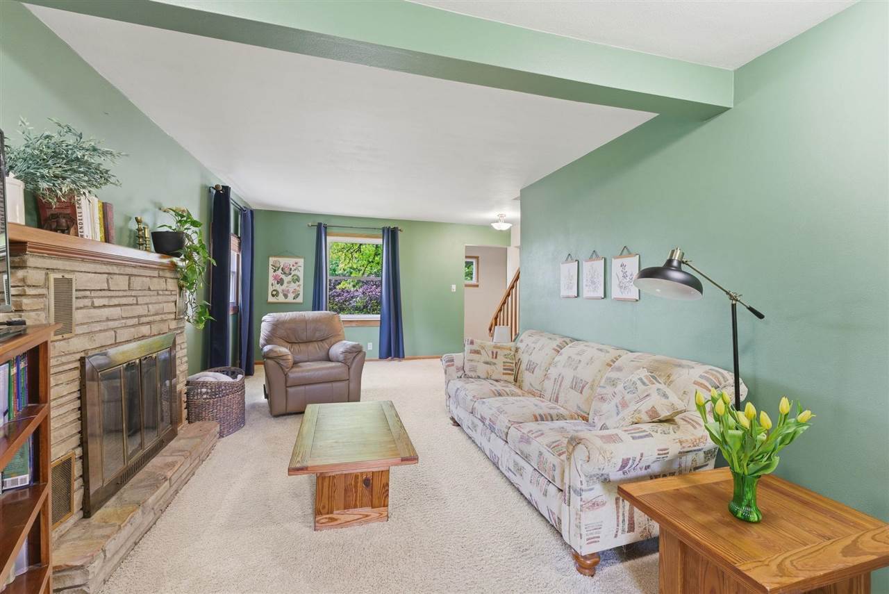 608 S Ave B Washington IA 52353