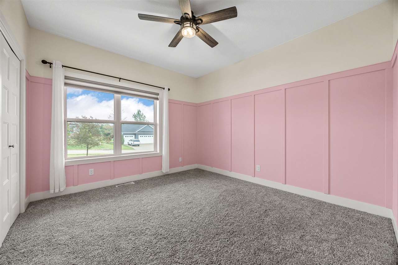 3004 Forrest Meadow Lane Hiawatha IA 52233