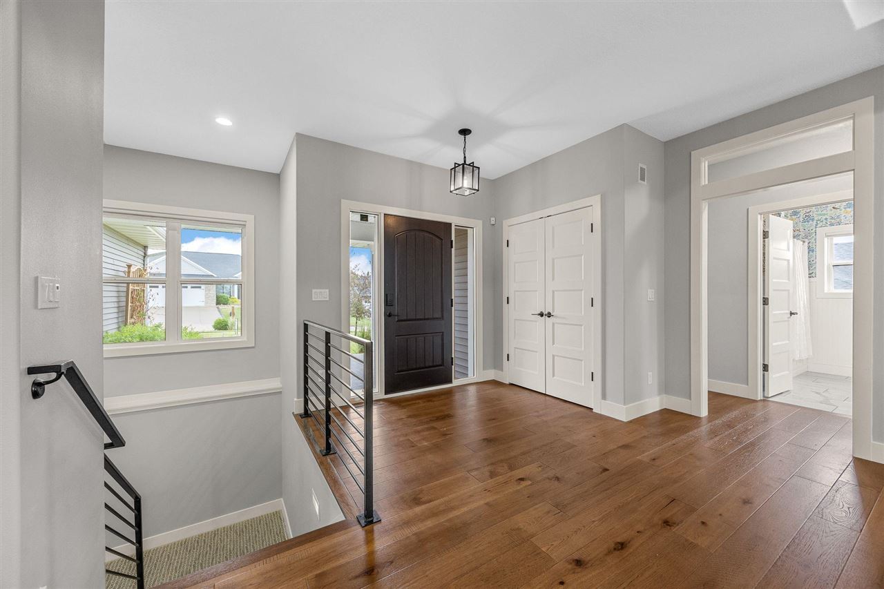 3004 Forrest Meadow Lane Hiawatha IA 52233