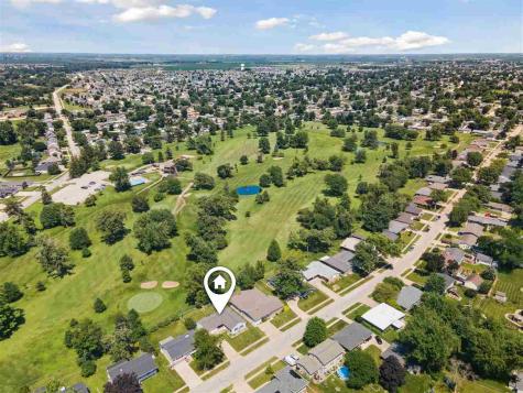 1320 Country Club Drive Marion IA 52302