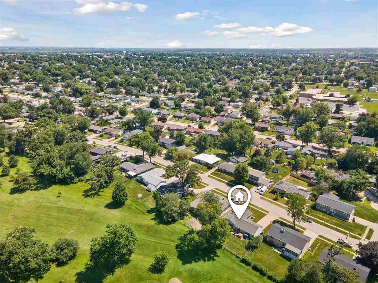1320 Country Club Drive Marion IA 52302