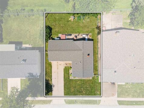 1320 Country Club Drive Marion IA 52302