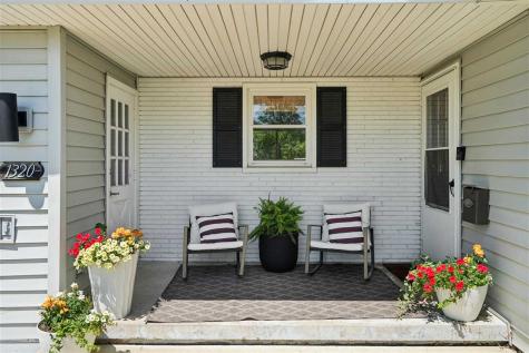 1320 Country Club Drive Marion IA 52302