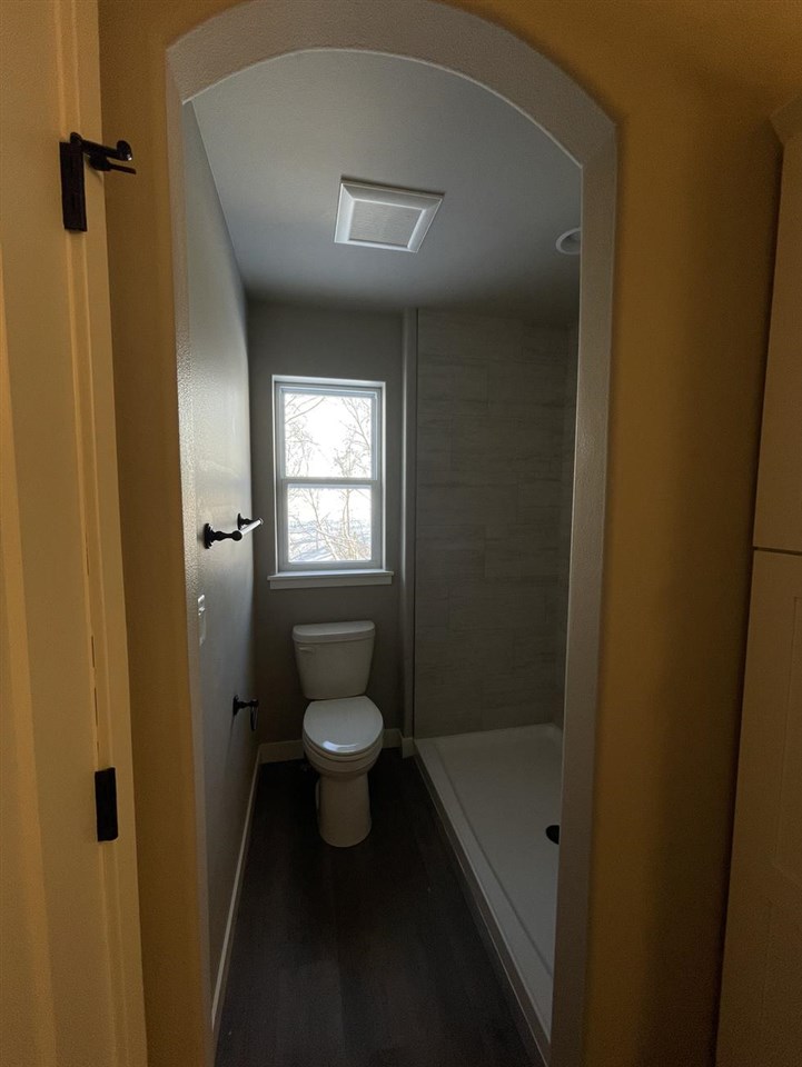 1933 Coquina Avenue Tiffin IA 52340