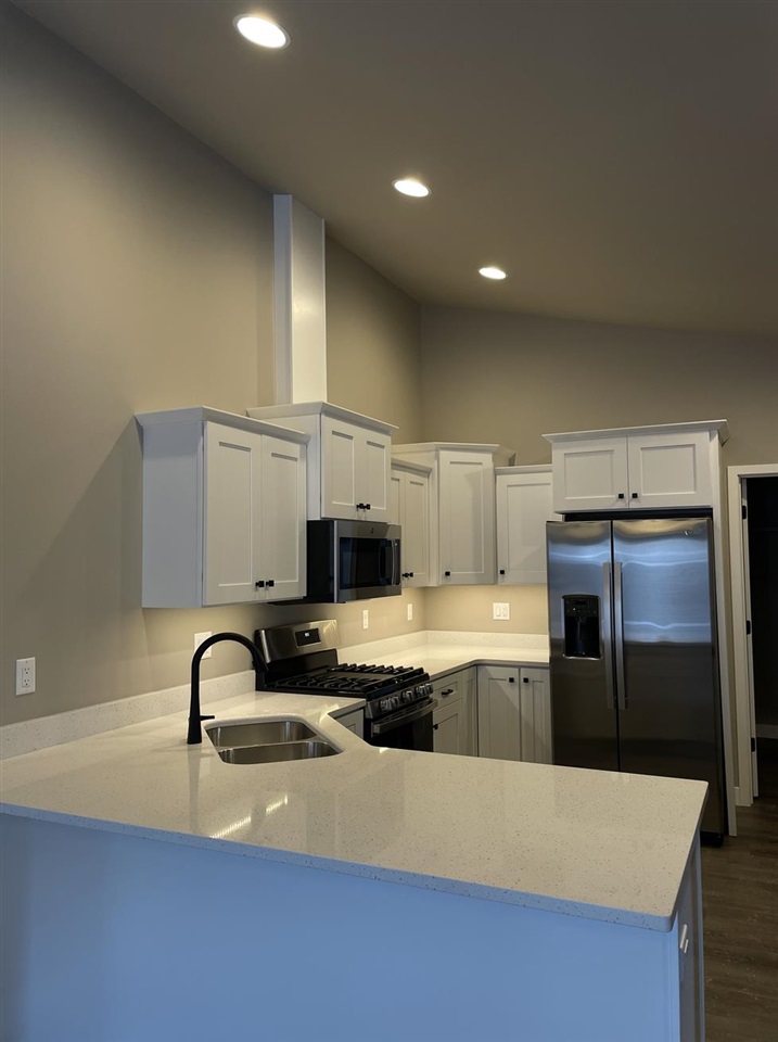 1933 Coquina Avenue Tiffin IA 52340