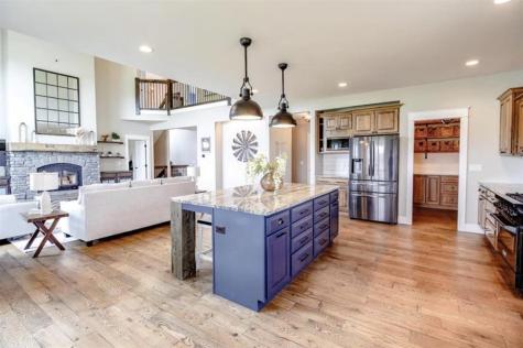 9174 207TH Avenue Anamosa IA 52205