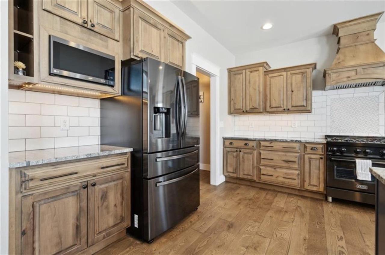 9174 207th Avenue Anamosa IA 52205