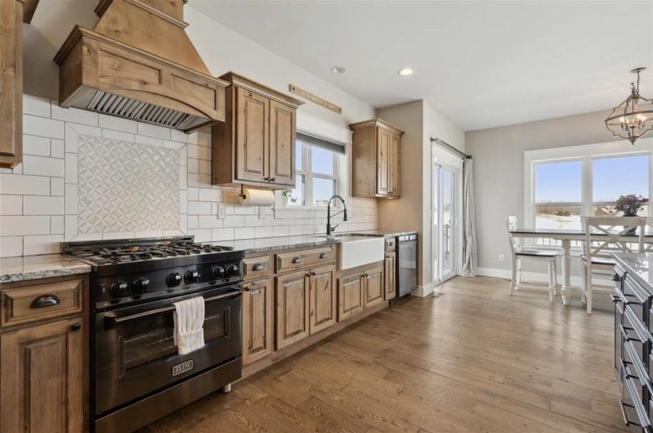 9174 207th Avenue Anamosa IA 52205