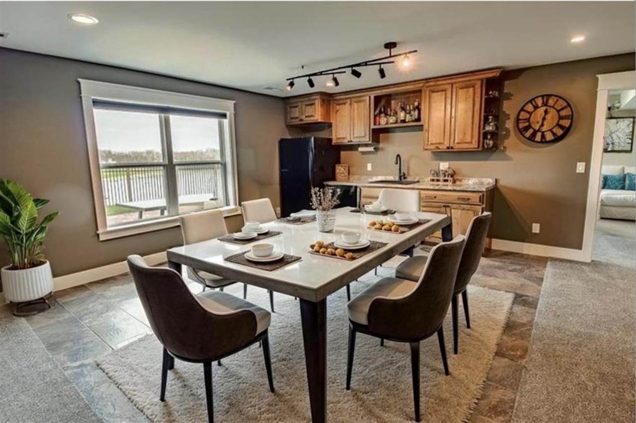 9174 207th Avenue Anamosa IA 52205