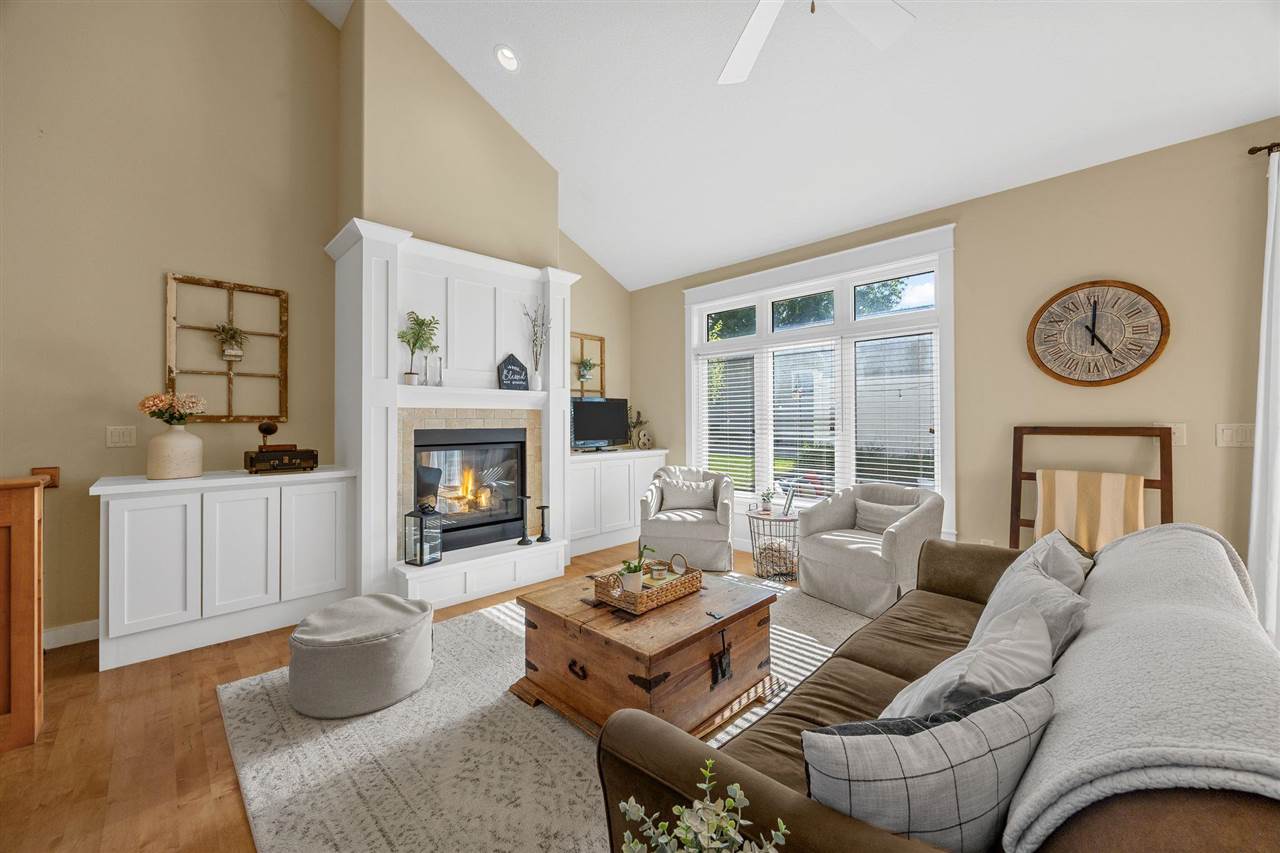 2861 Diamond Mil Lane Coralville IA 52241