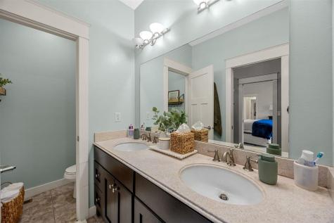2861 Diamond Mil Lane Coralville IA 52241