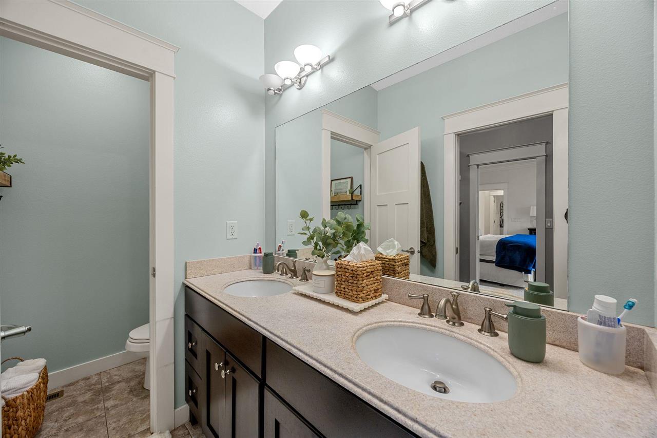 2861 Diamond Mil Lane Coralville IA 52241