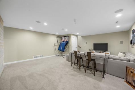 2861 Diamond Mil Lane Coralville IA 52241
