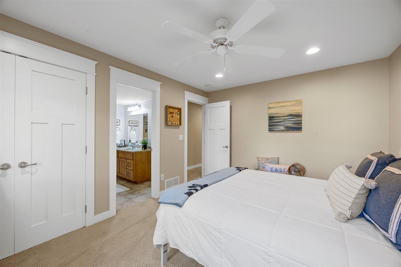 2861 Diamond Mil Lane Coralville IA 52241