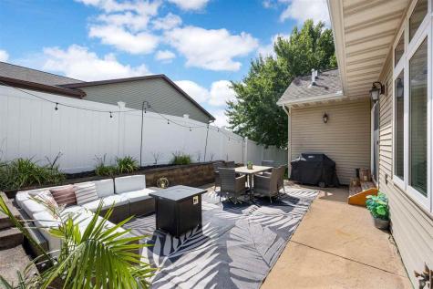 2861 Diamond Mil Lane Coralville IA 52241