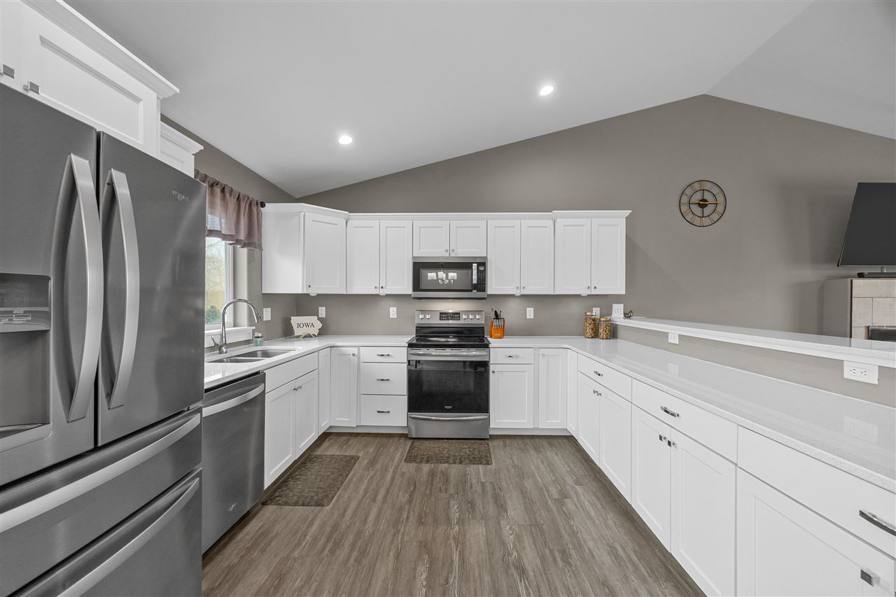 808 Marie Street Solon IA 52333