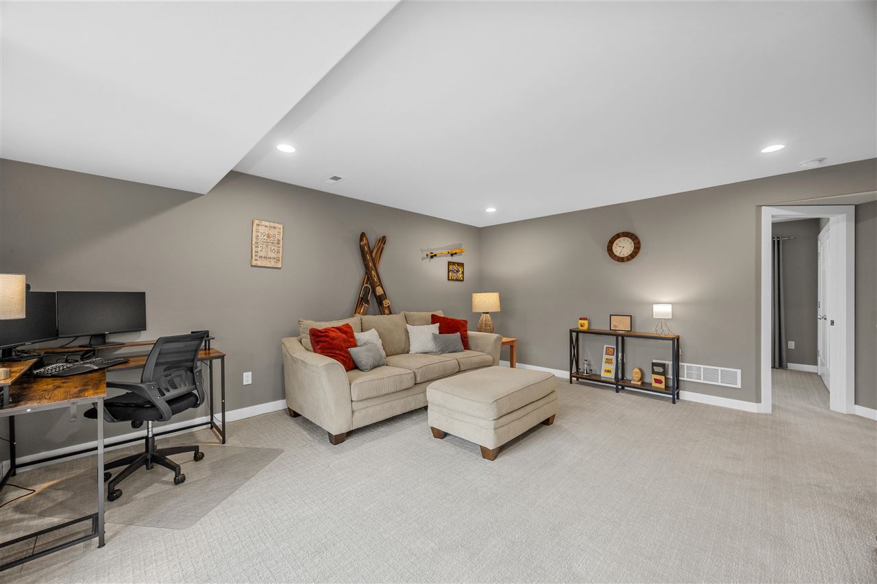 808 Marie Street Solon IA 52333
