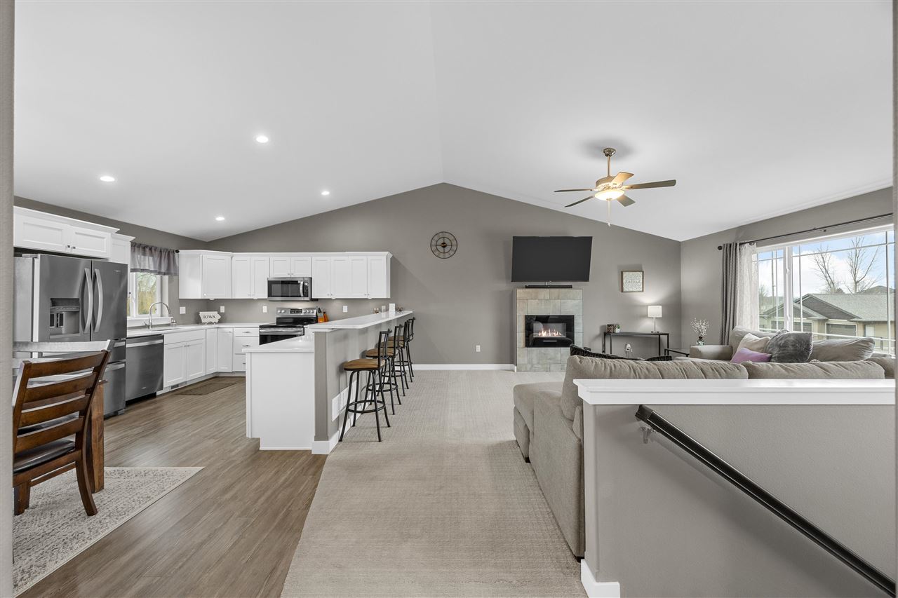 808 Marie Street Solon IA 52333
