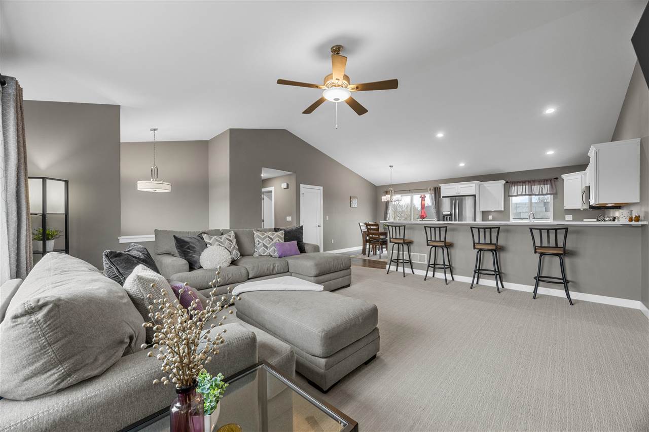 808 Marie Street Solon IA 52333