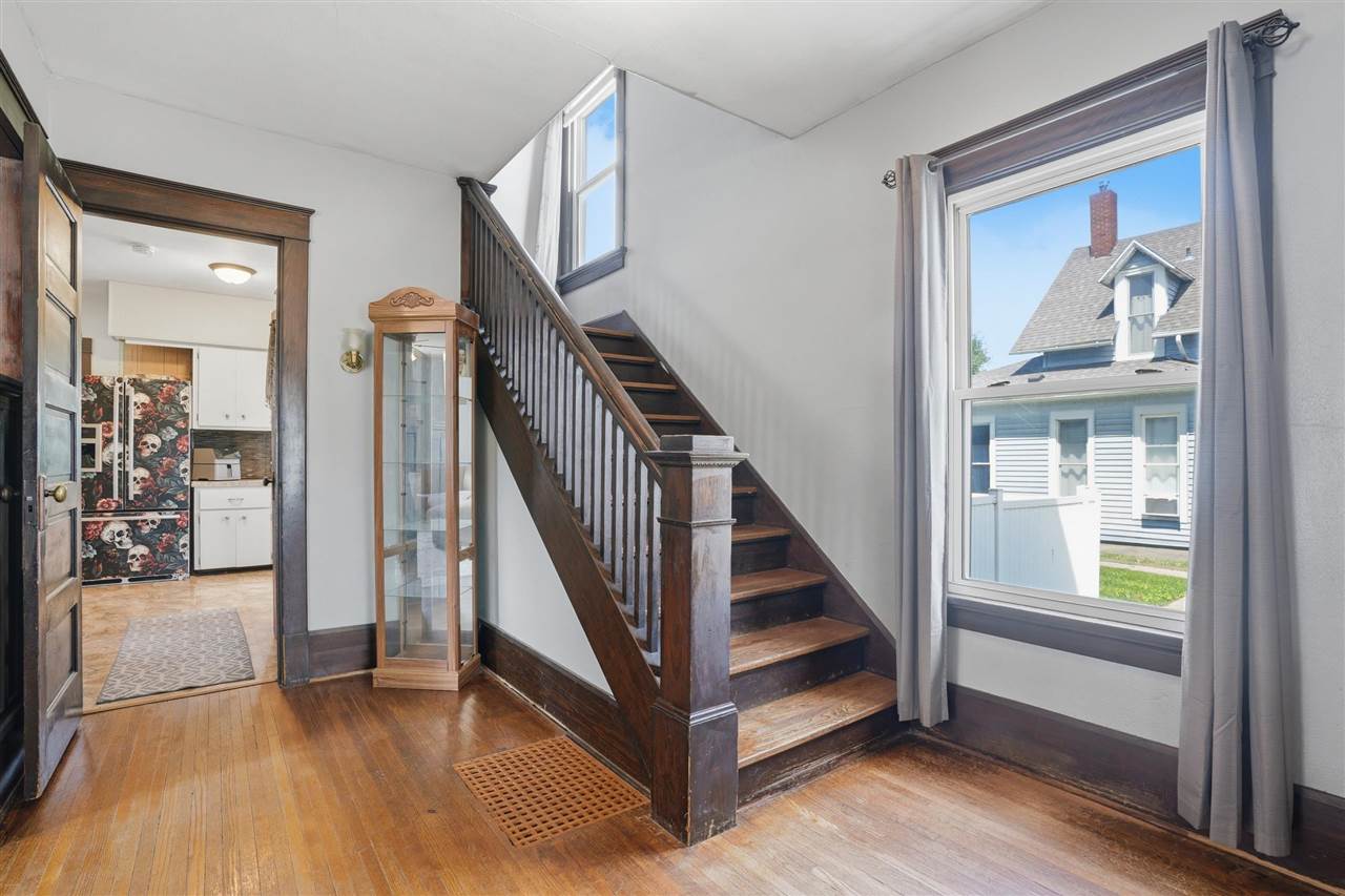 408 E 2nd Street Washington IA 52353