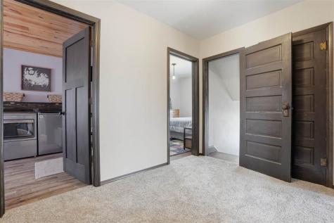 408 E 2nd Street Washington IA 52353