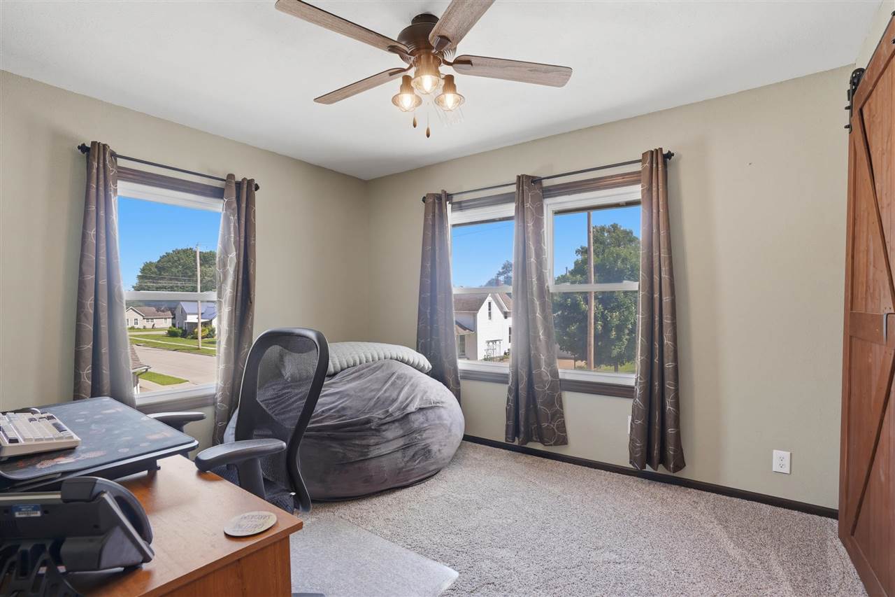 408 E 2nd Street Washington IA 52353