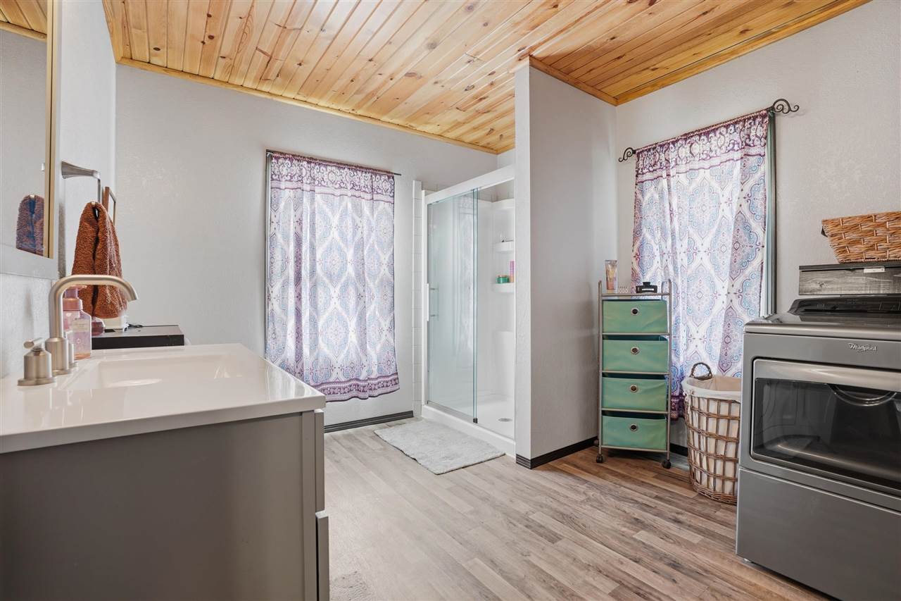408 E 2nd Street Washington IA 52353